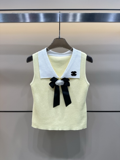 C style Lapel jacquard lettering knitted vest