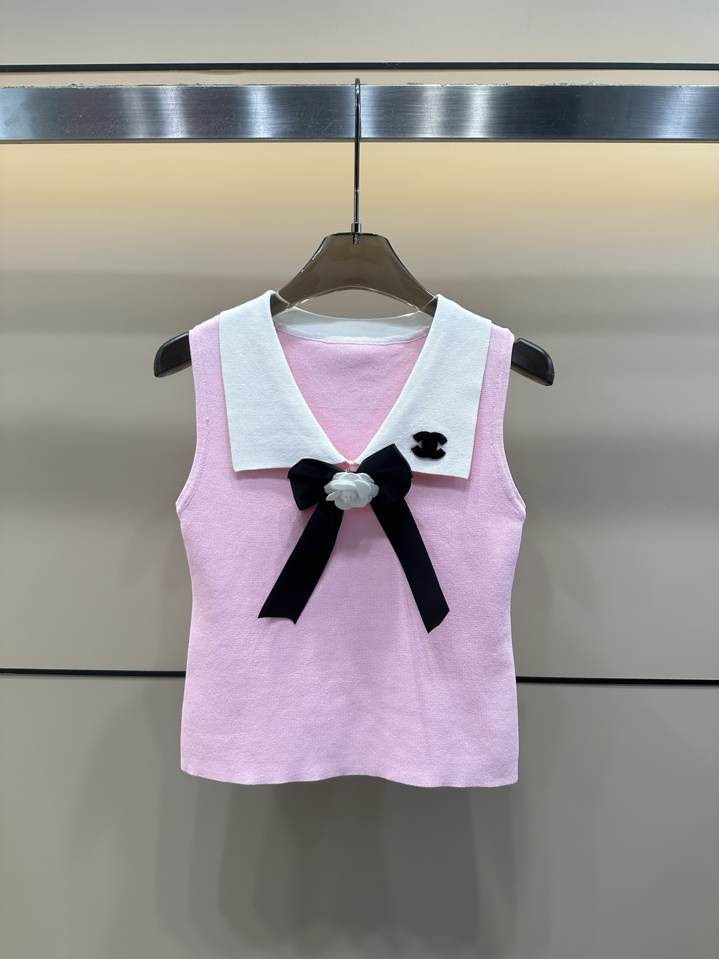 C style Lapel jacquard lettering knitted vest