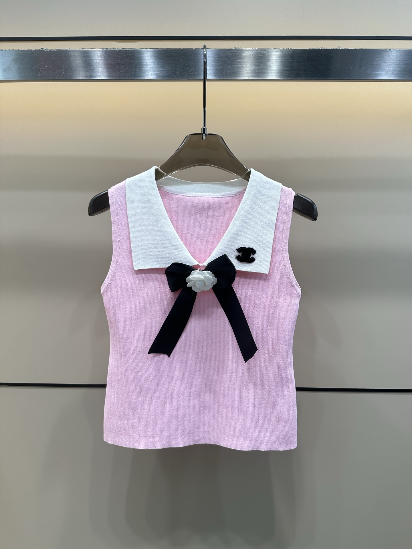 C style Lapel jacquard lettering knitted vest