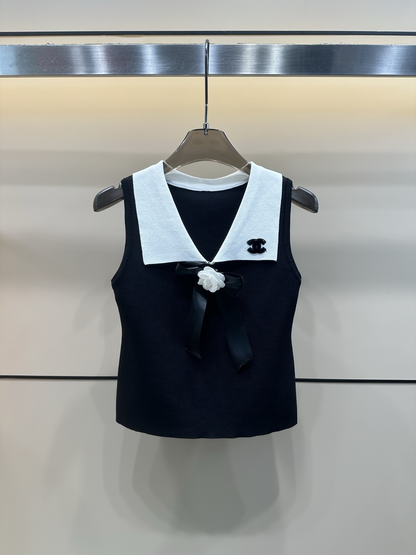 C style Lapel jacquard lettering knitted vest