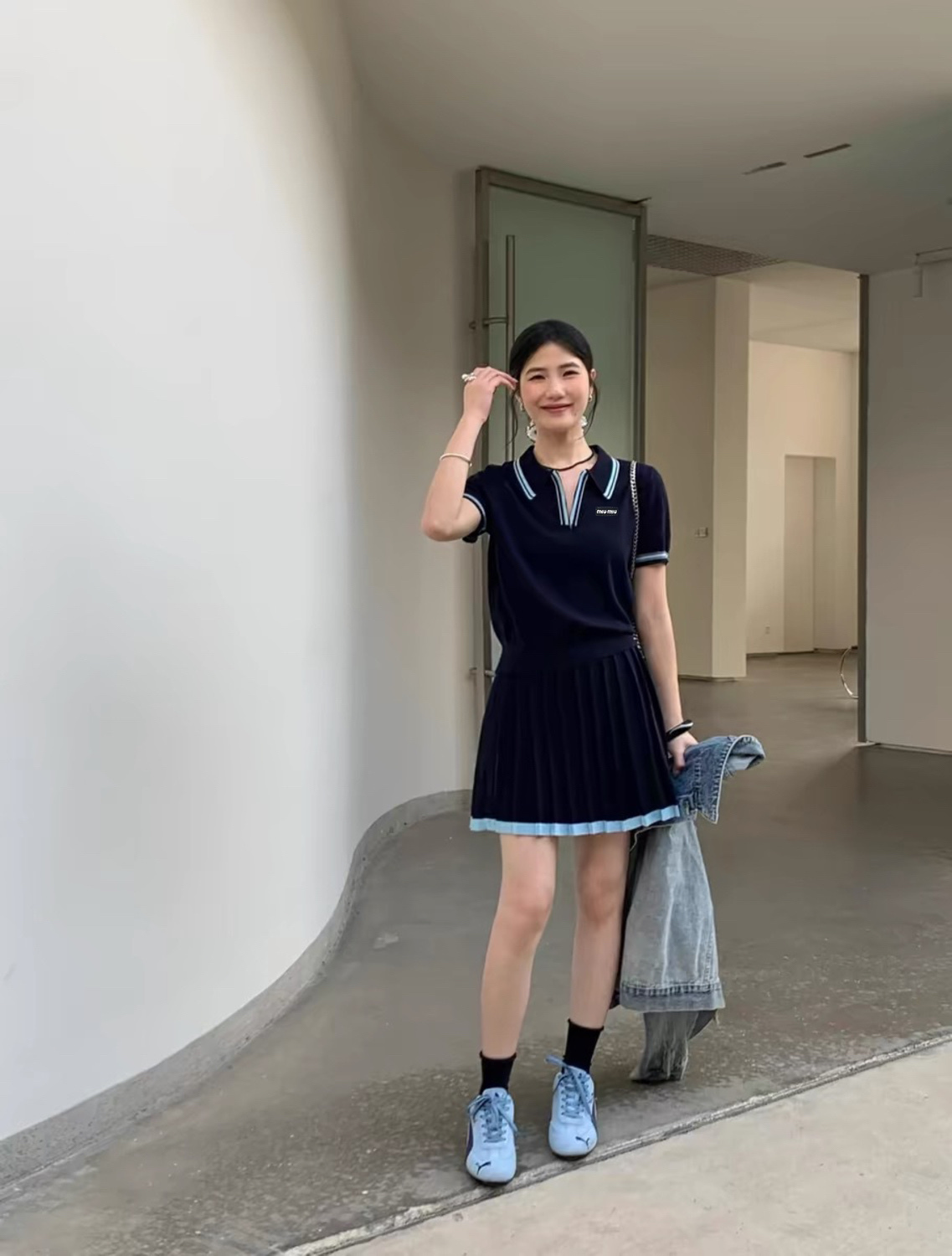 M style Small V collar knitted short sleeve + skirt two-piece suit