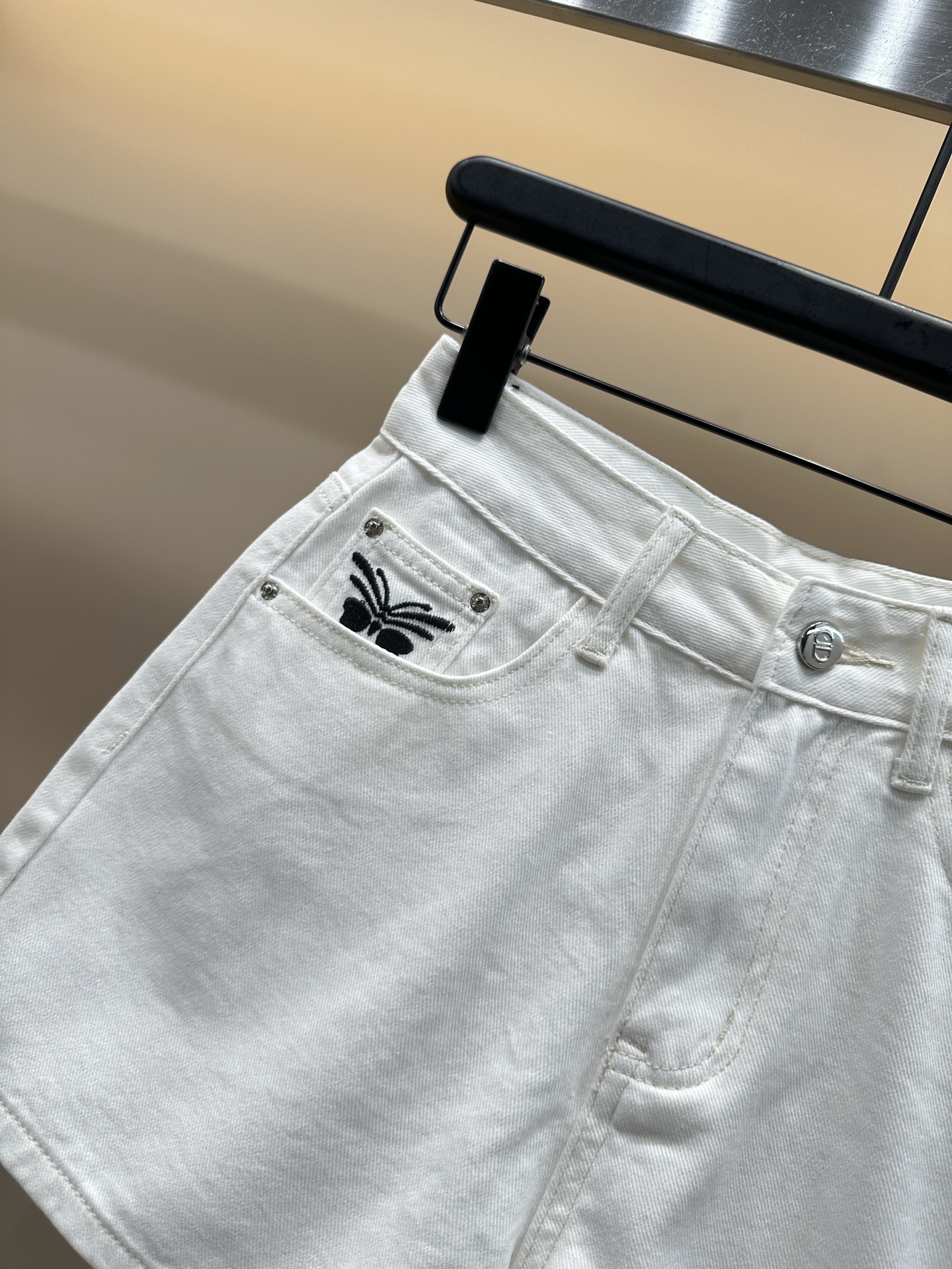 D style Denim shorts with embroidered letters on pockets