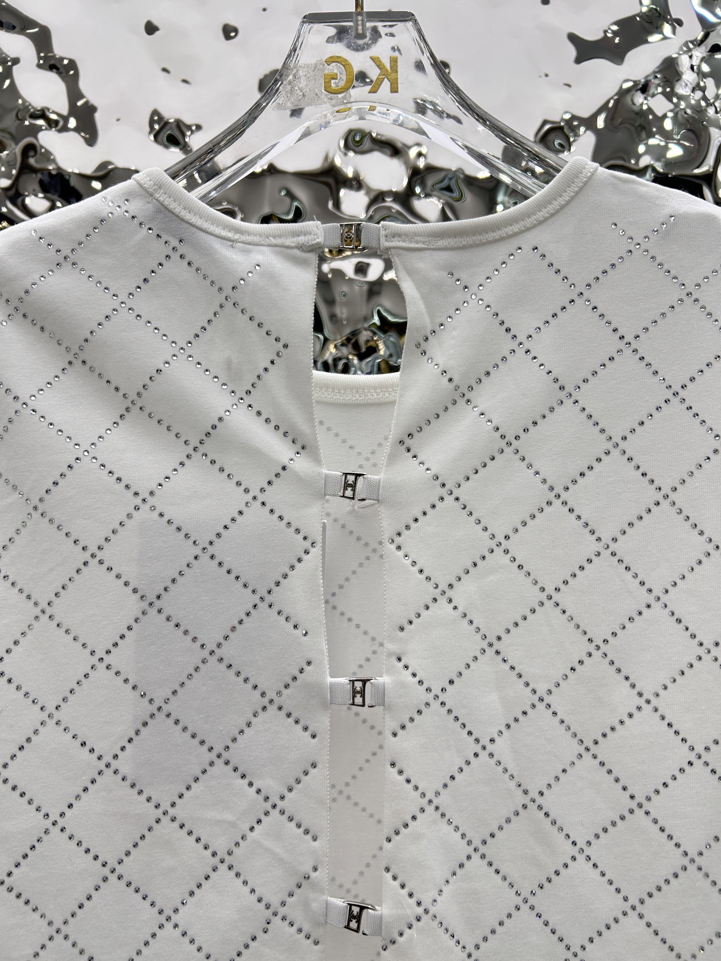 C style Rhinestone design T-shirt
