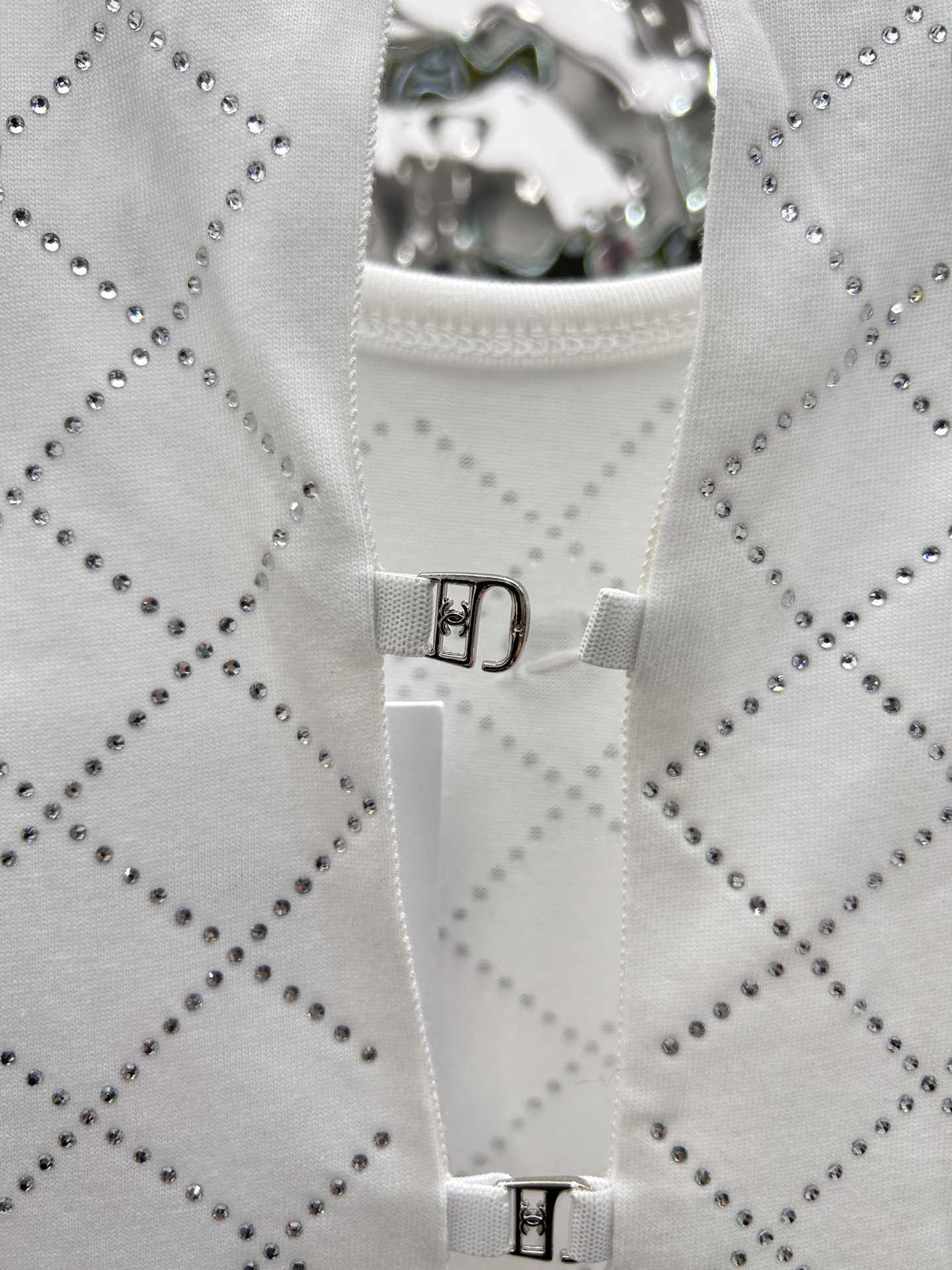 C style Rhinestone design T-shirt