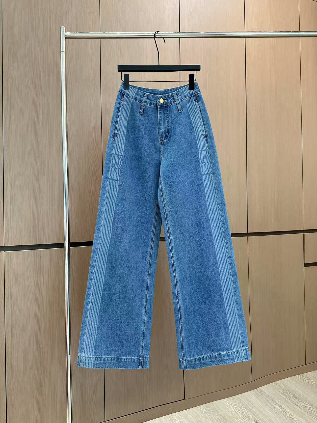 D style Washed jeans