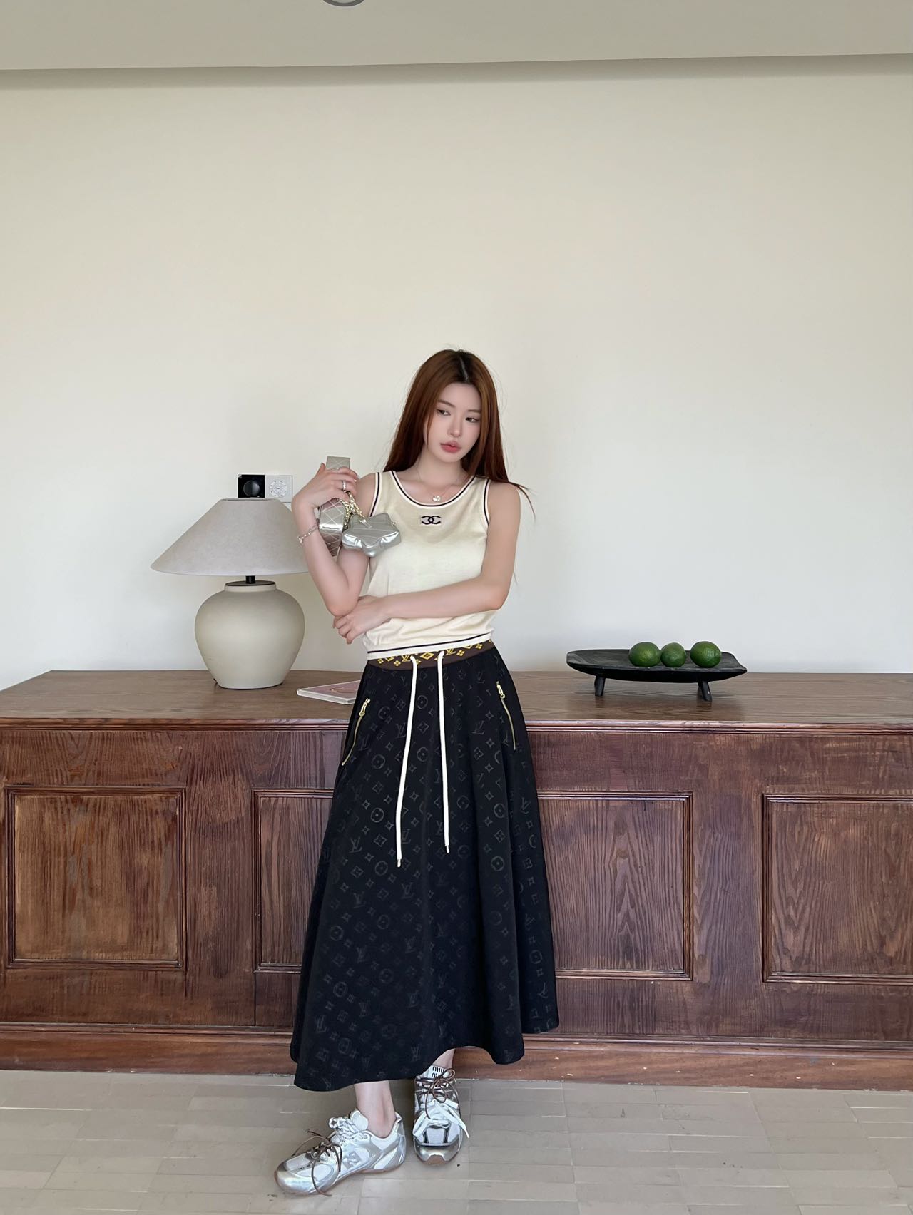 L style Solid color skirt