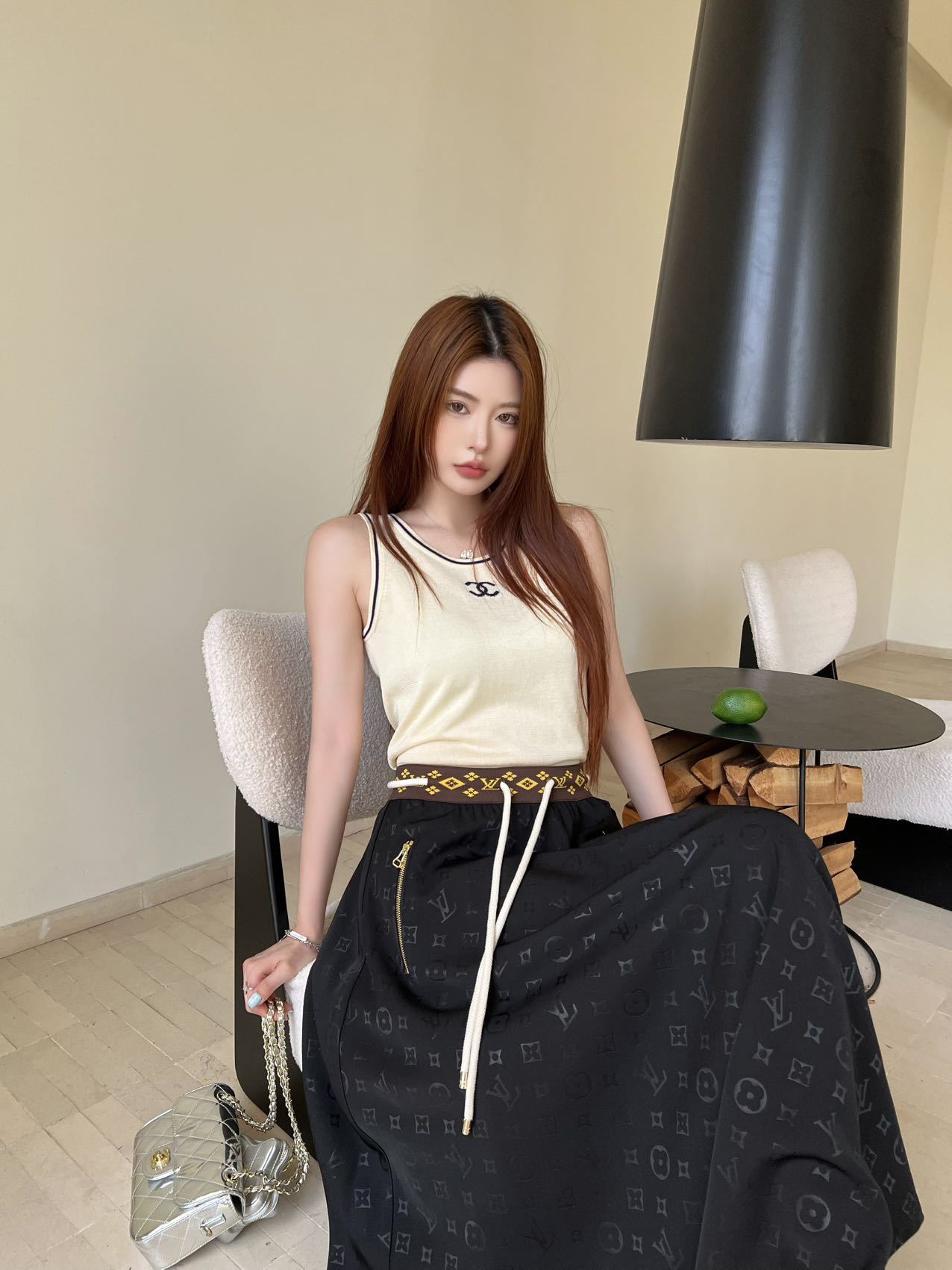 L style Solid color skirt