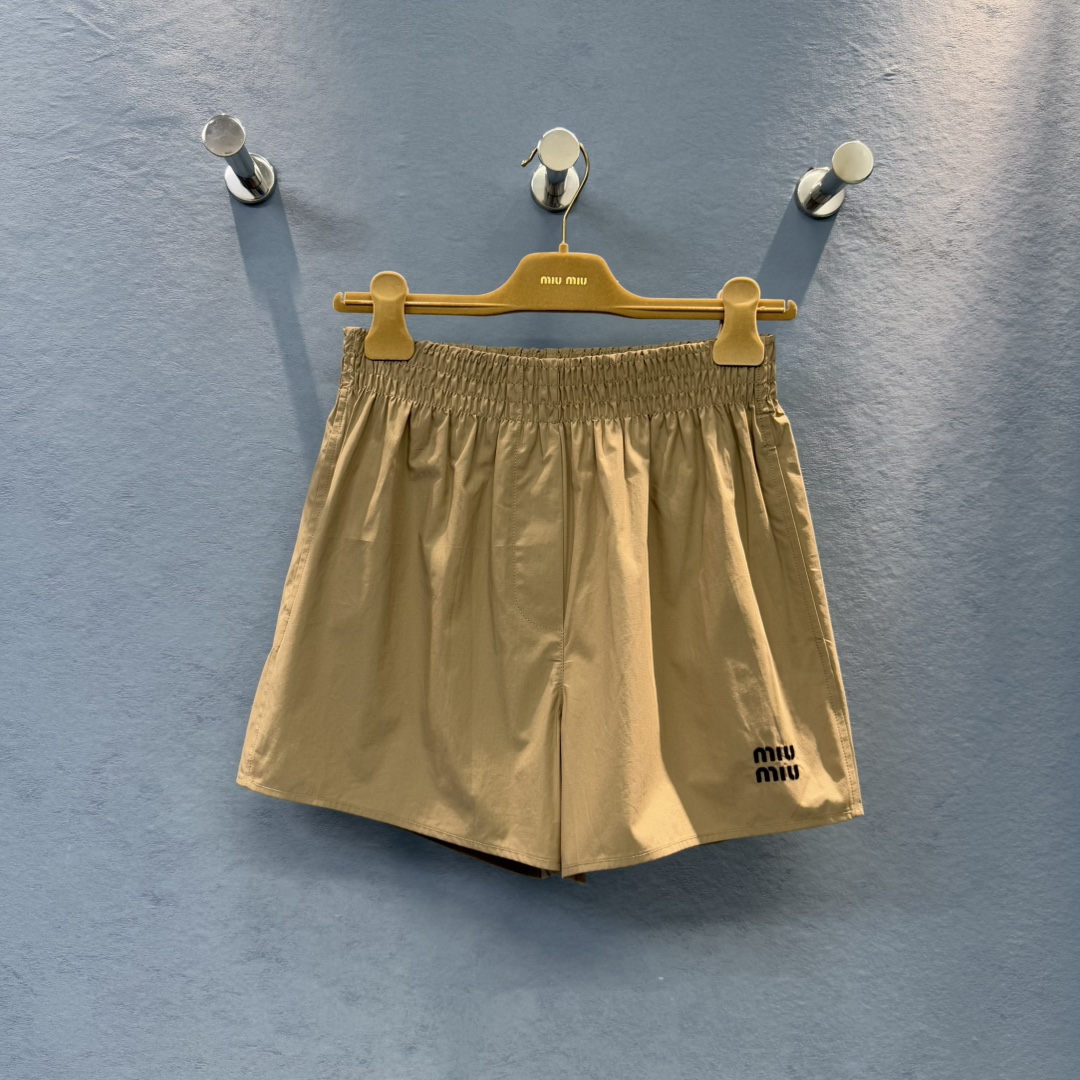 M style Short-sleeved shirt and shorts set