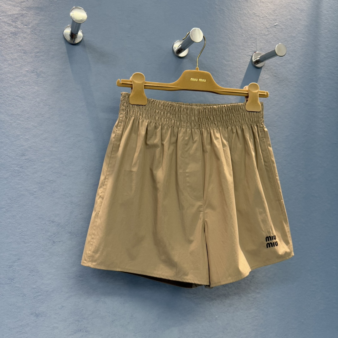 M style Short-sleeved shirt and shorts set