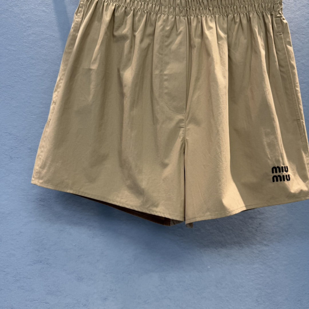 M style Short-sleeved shirt and shorts set