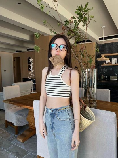 C style Striped cross vest