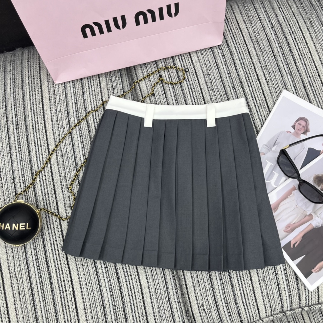 M style Skirts