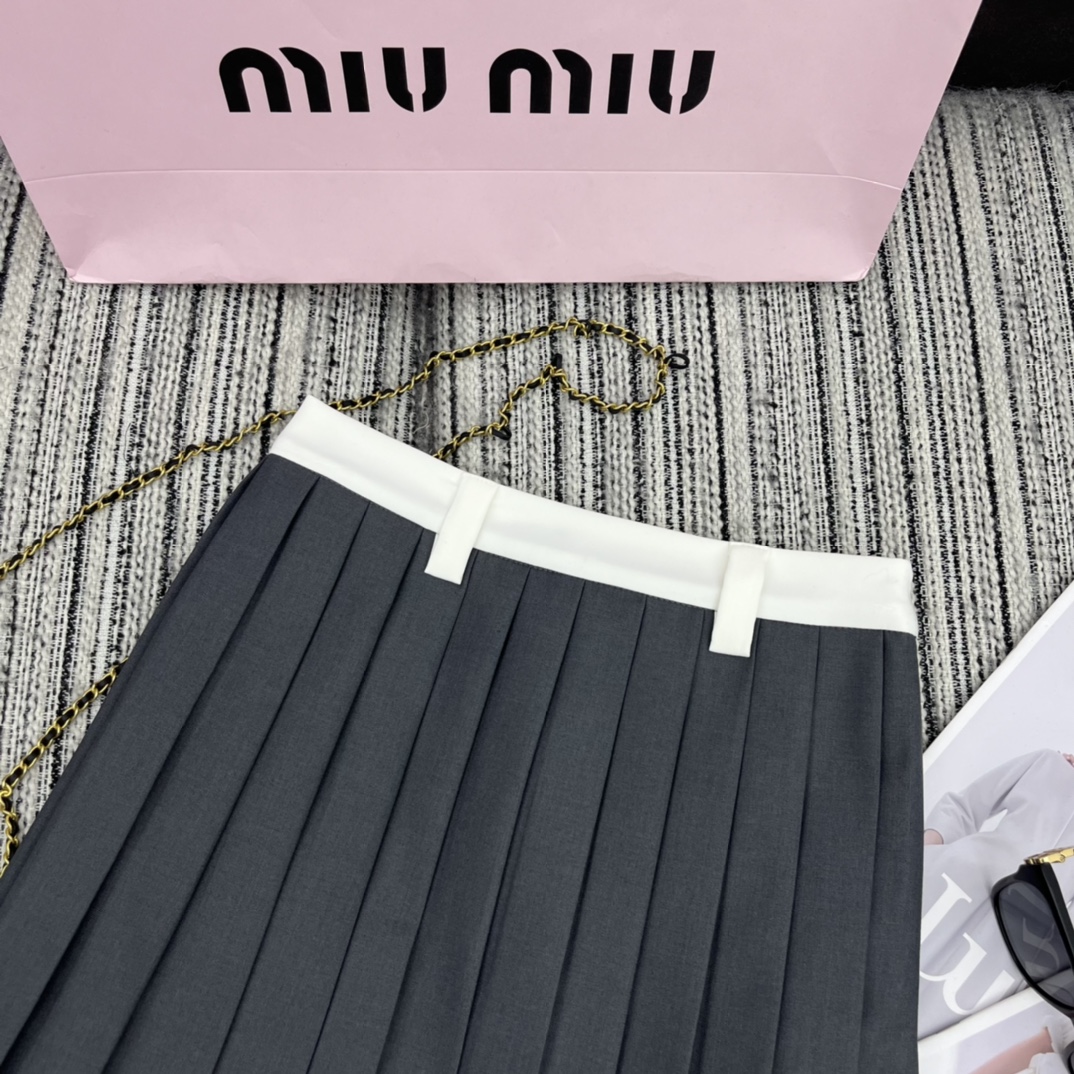M style Skirts