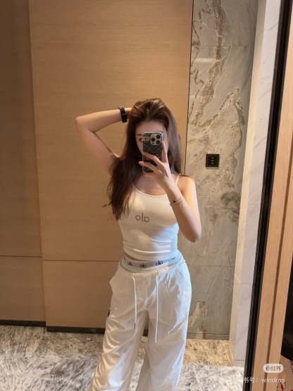 A style Small camisole bottoming