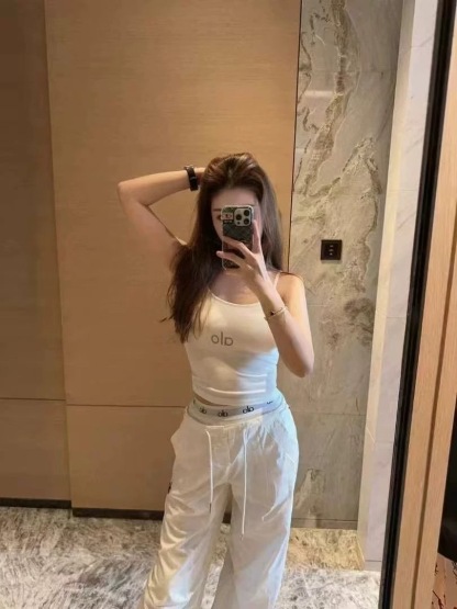 A style Small camisole bottoming