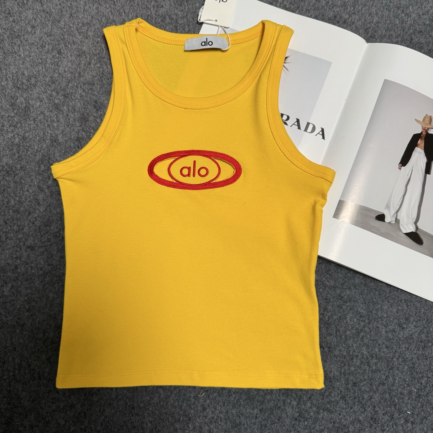 A style Embroidered Letters Hollow Waist Vest