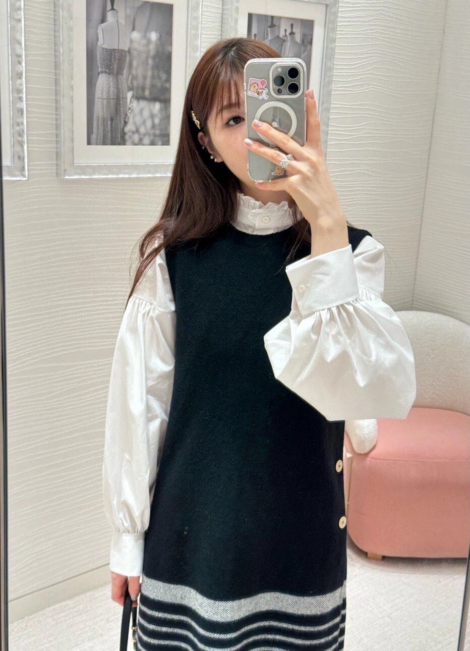 D style Ruffled Stand Collar Long Sleeve Shirt