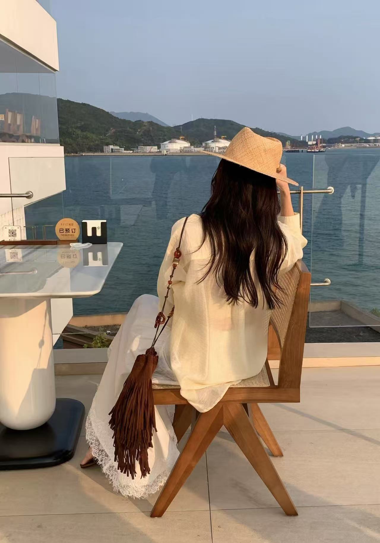 C style Embroidered sun protection shirt