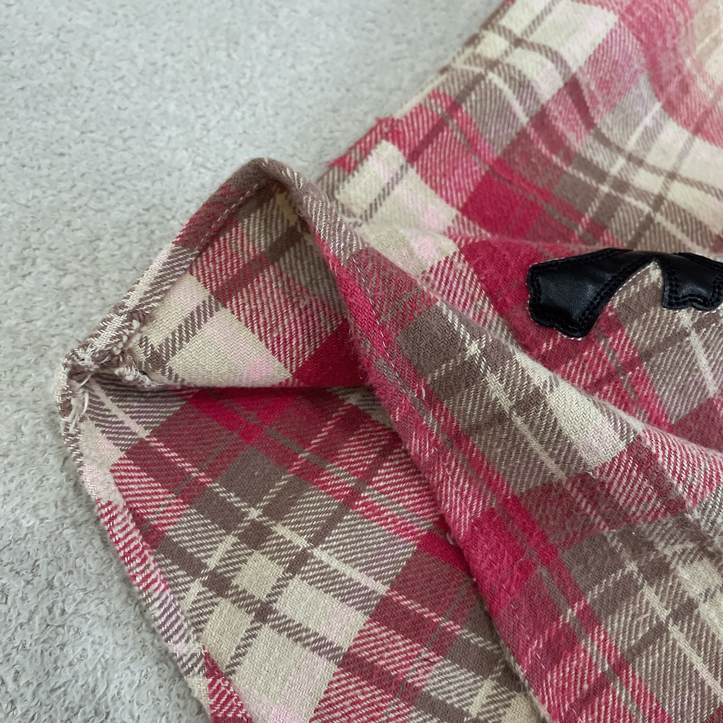 C style Brushed Cross Leather Label Shirt