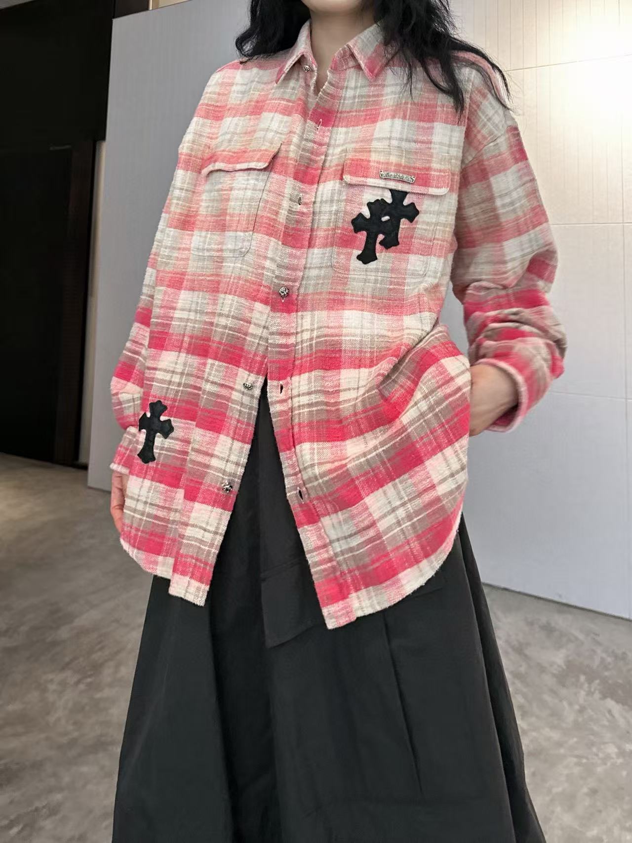 C style Brushed Cross Leather Label Shirt