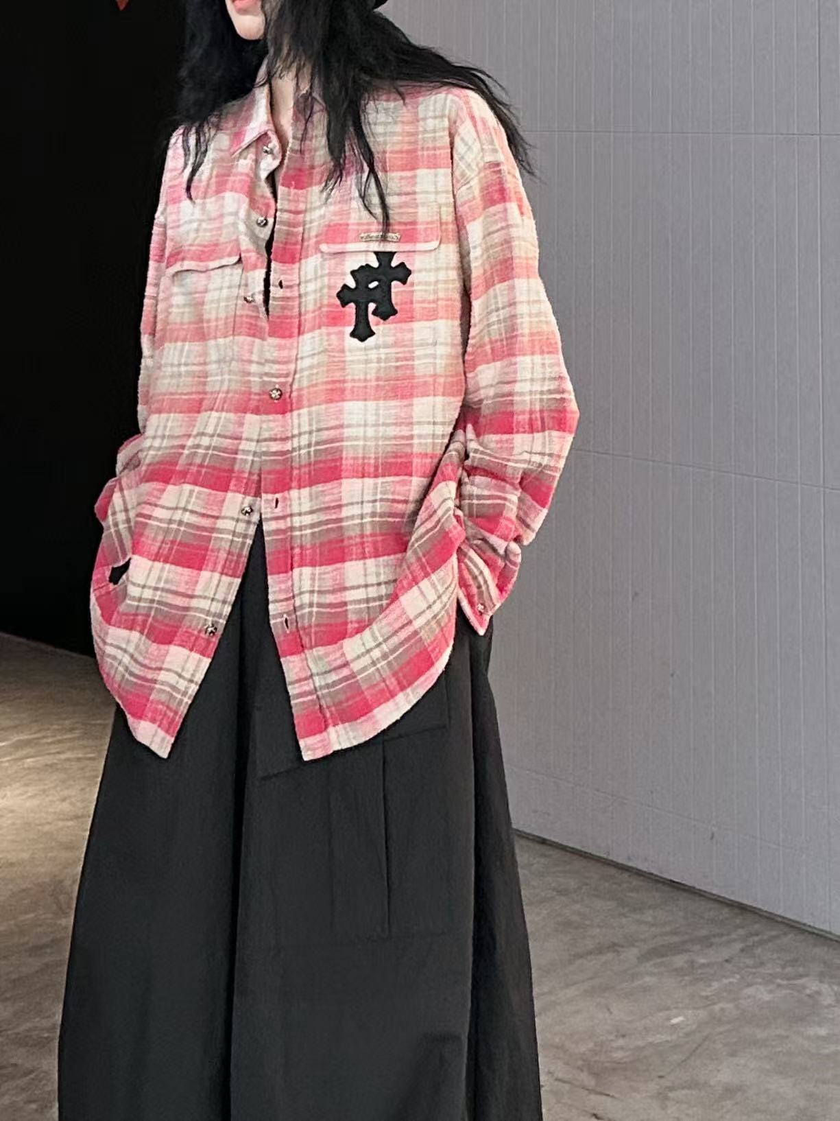 C style Brushed Cross Leather Label Shirt