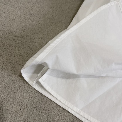 L style Sleeveless shirt with crinkled leather patch and lapel collar