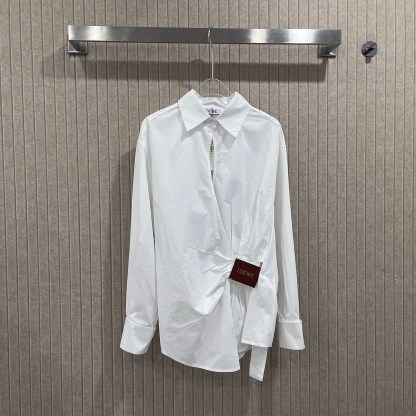 L style Irregular leather patch long-sleeved shirt