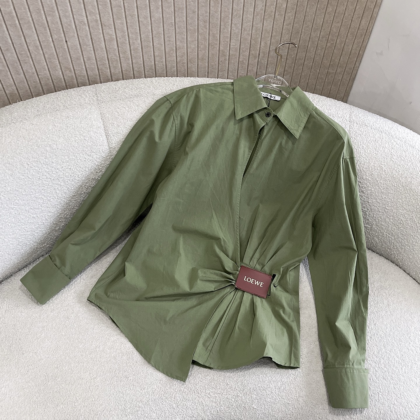 L style Irregular leather patch long-sleeved shirt