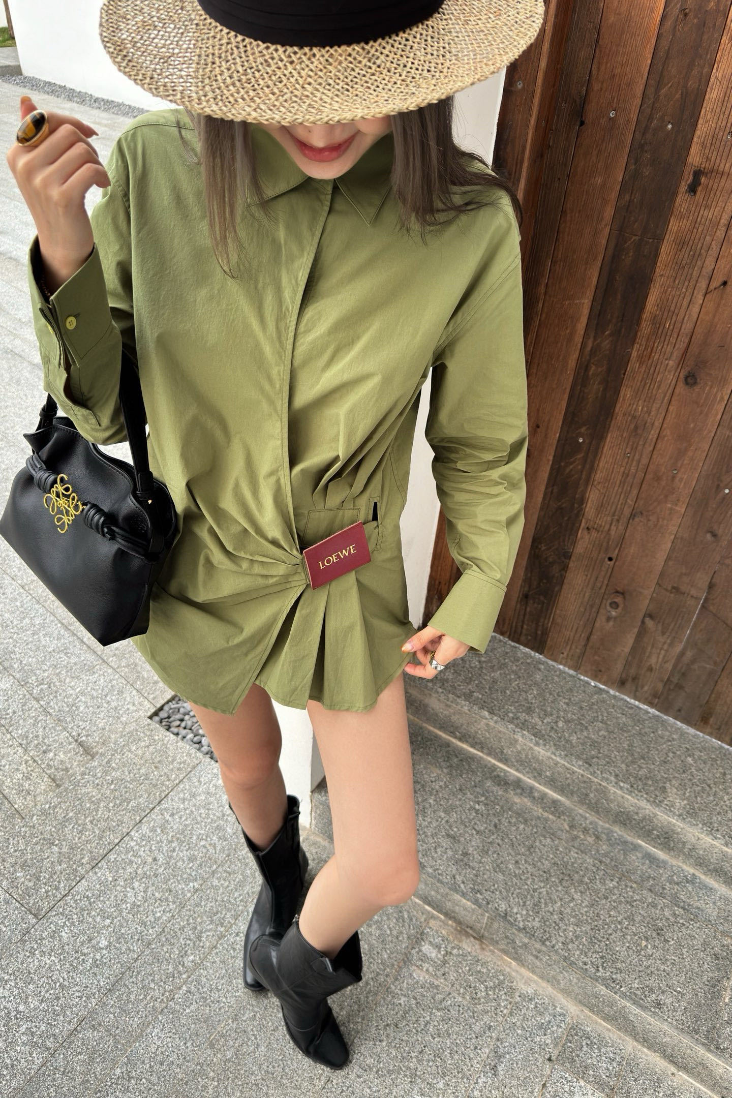 L style Irregular leather patch long-sleeved shirt