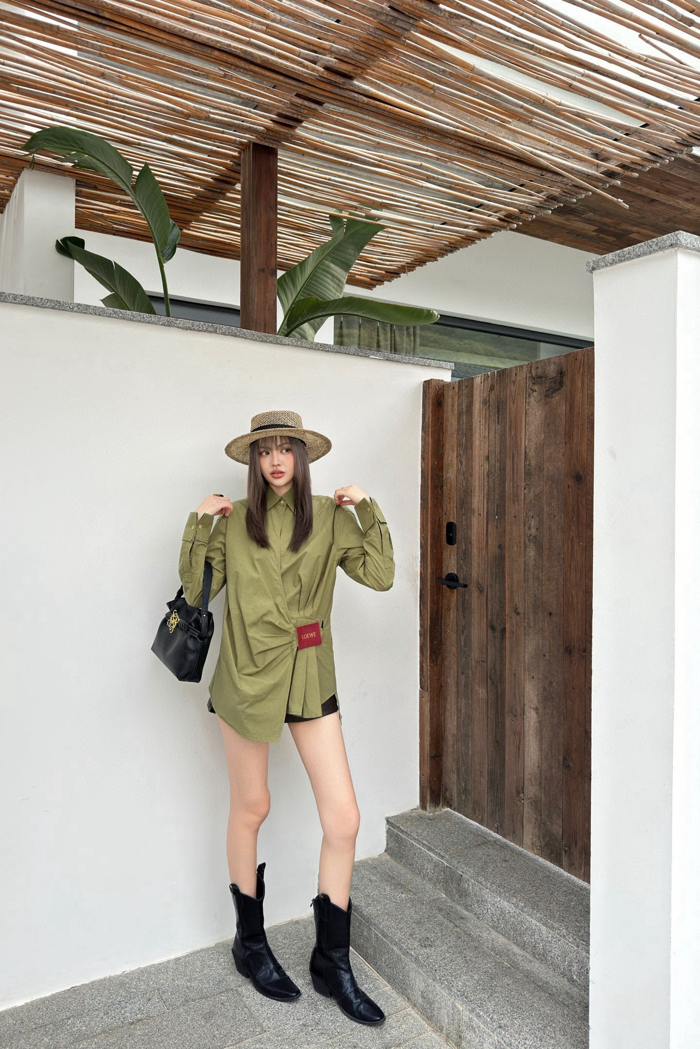 L style Irregular leather patch long-sleeved shirt