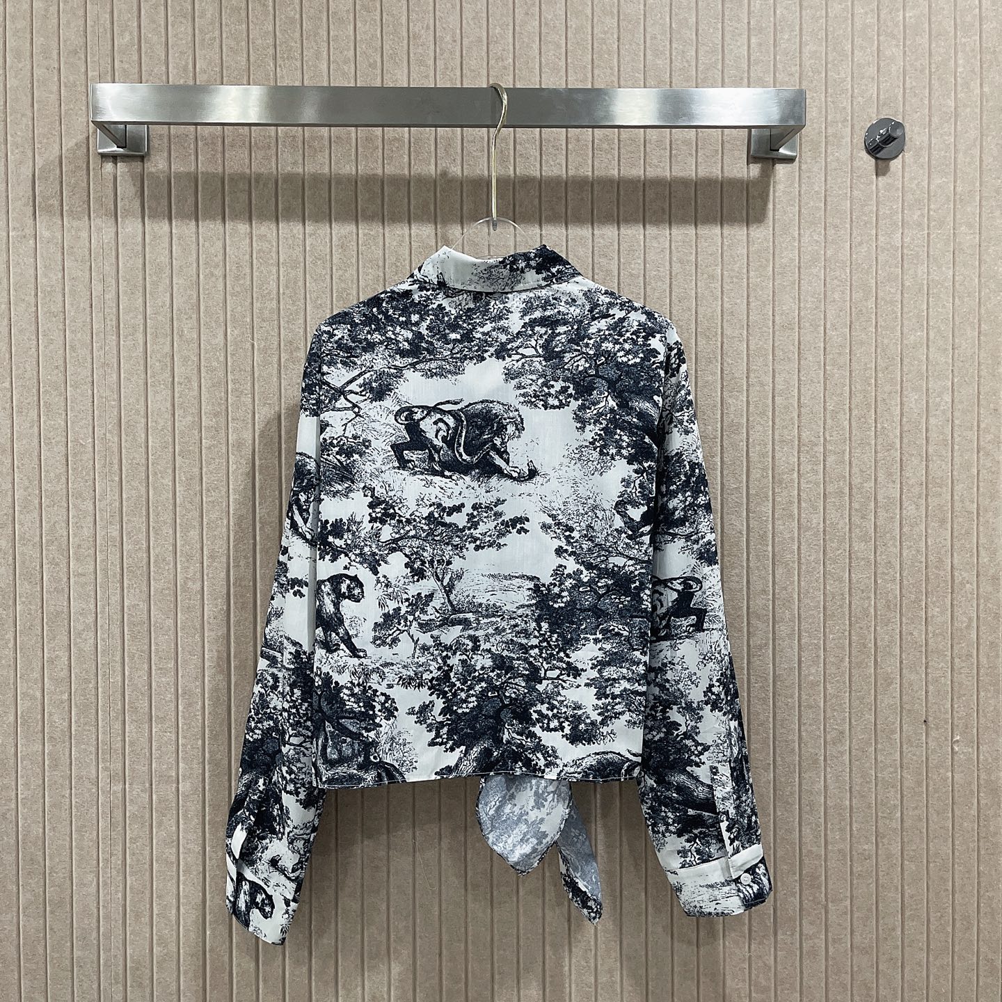 D style Reactive Print Knot Shirt