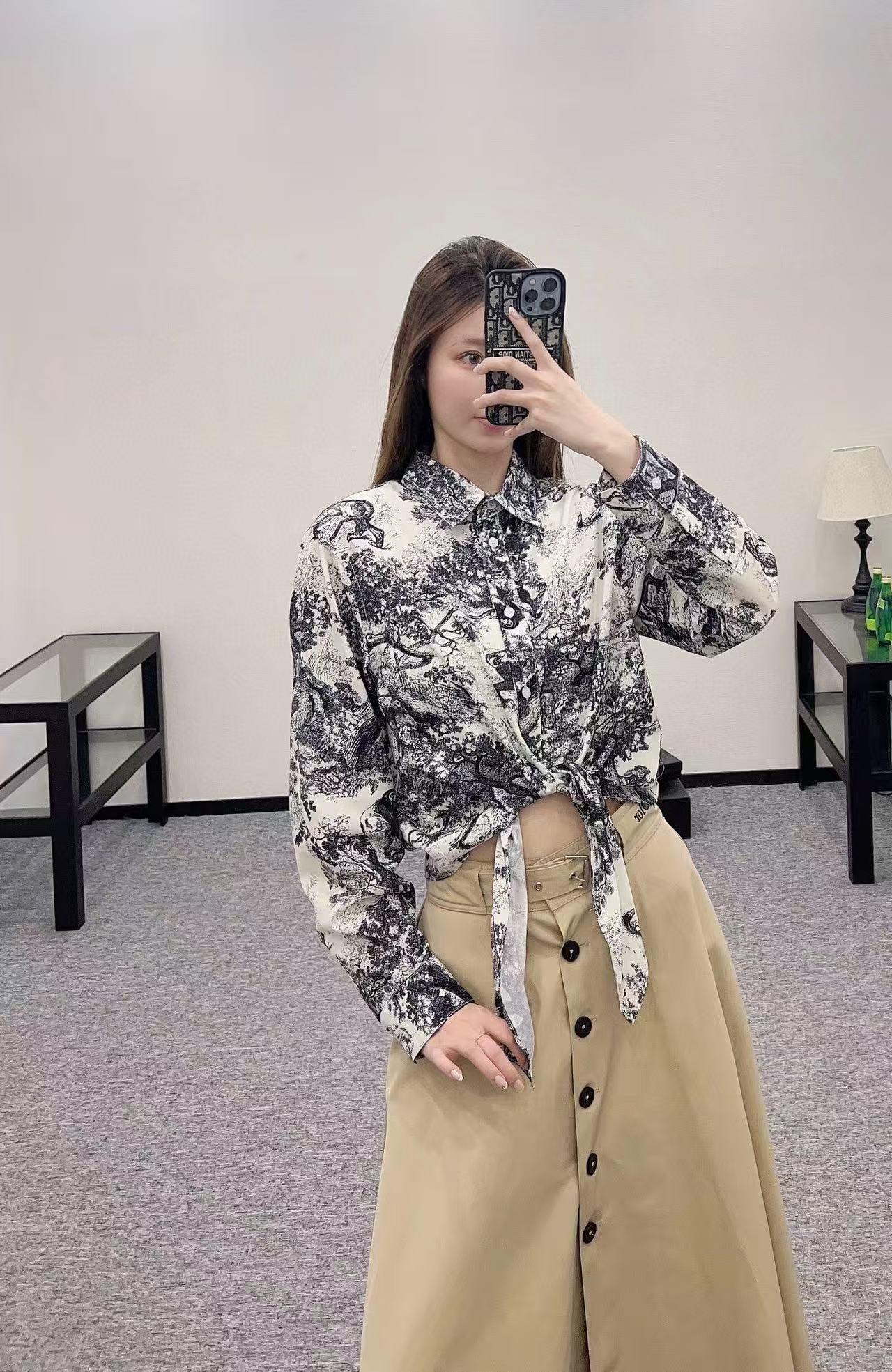 D style Reactive Print Knot Shirt