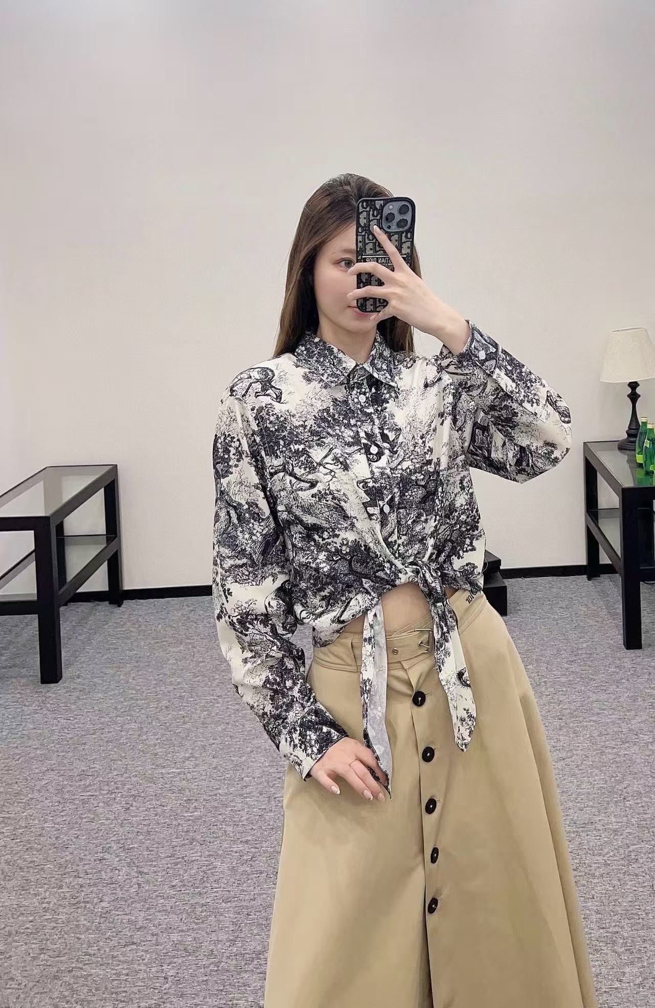 D style Reactive Print Knot Shirt