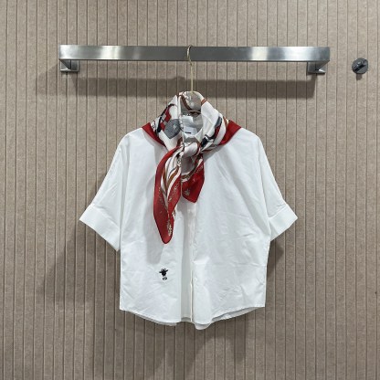 D style Short-sleeved pearl button shirt