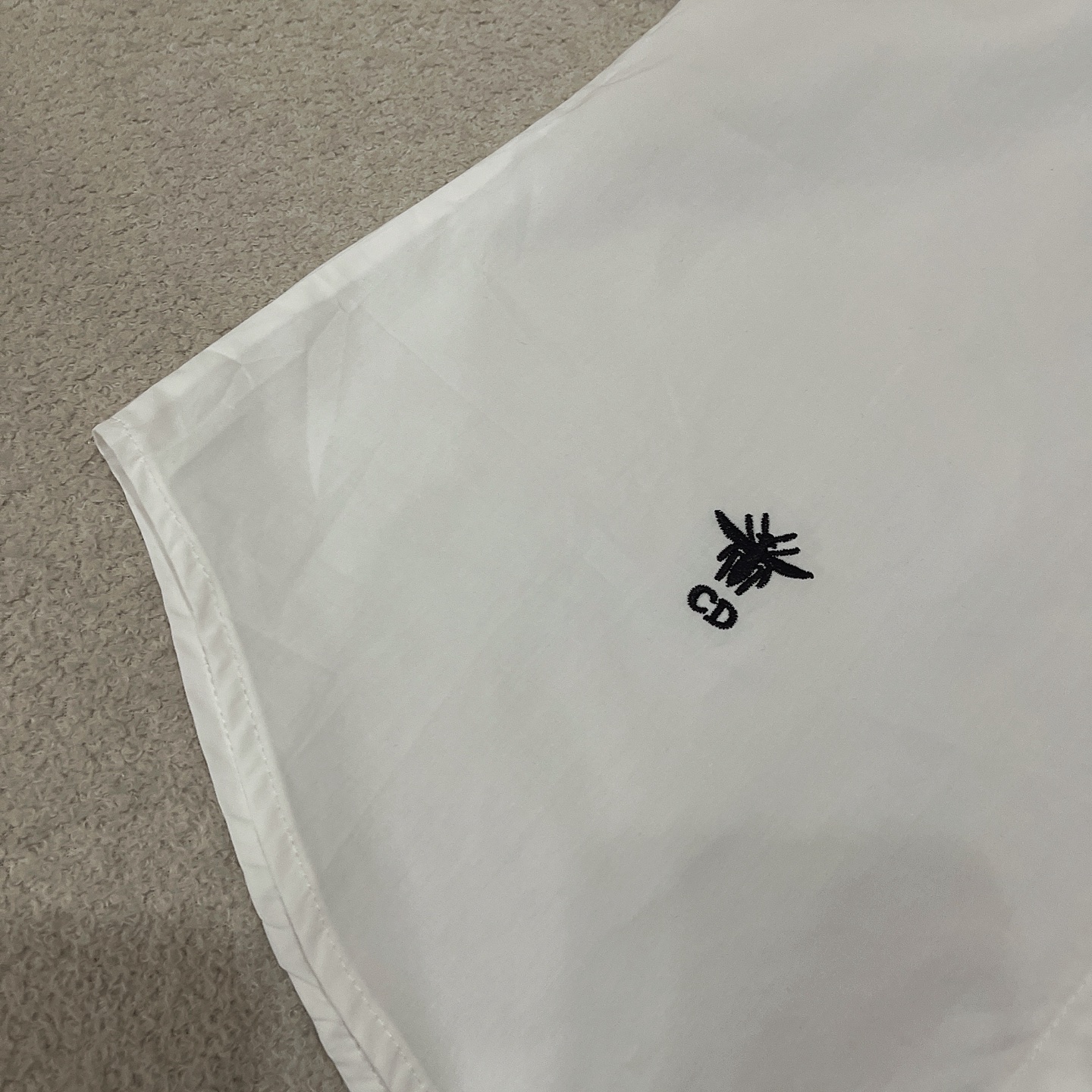 D style Short-sleeved pearl button shirt