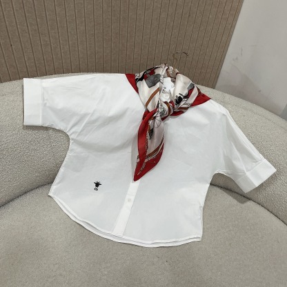 D style Short-sleeved pearl button shirt