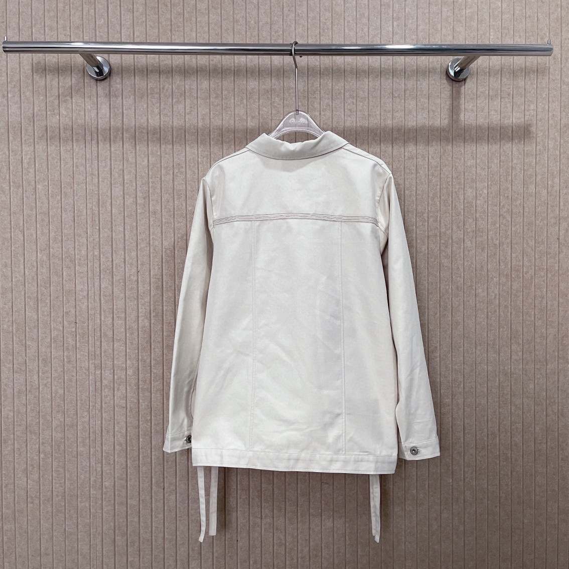 L style Denim jacket with leather patch pockets and lapel