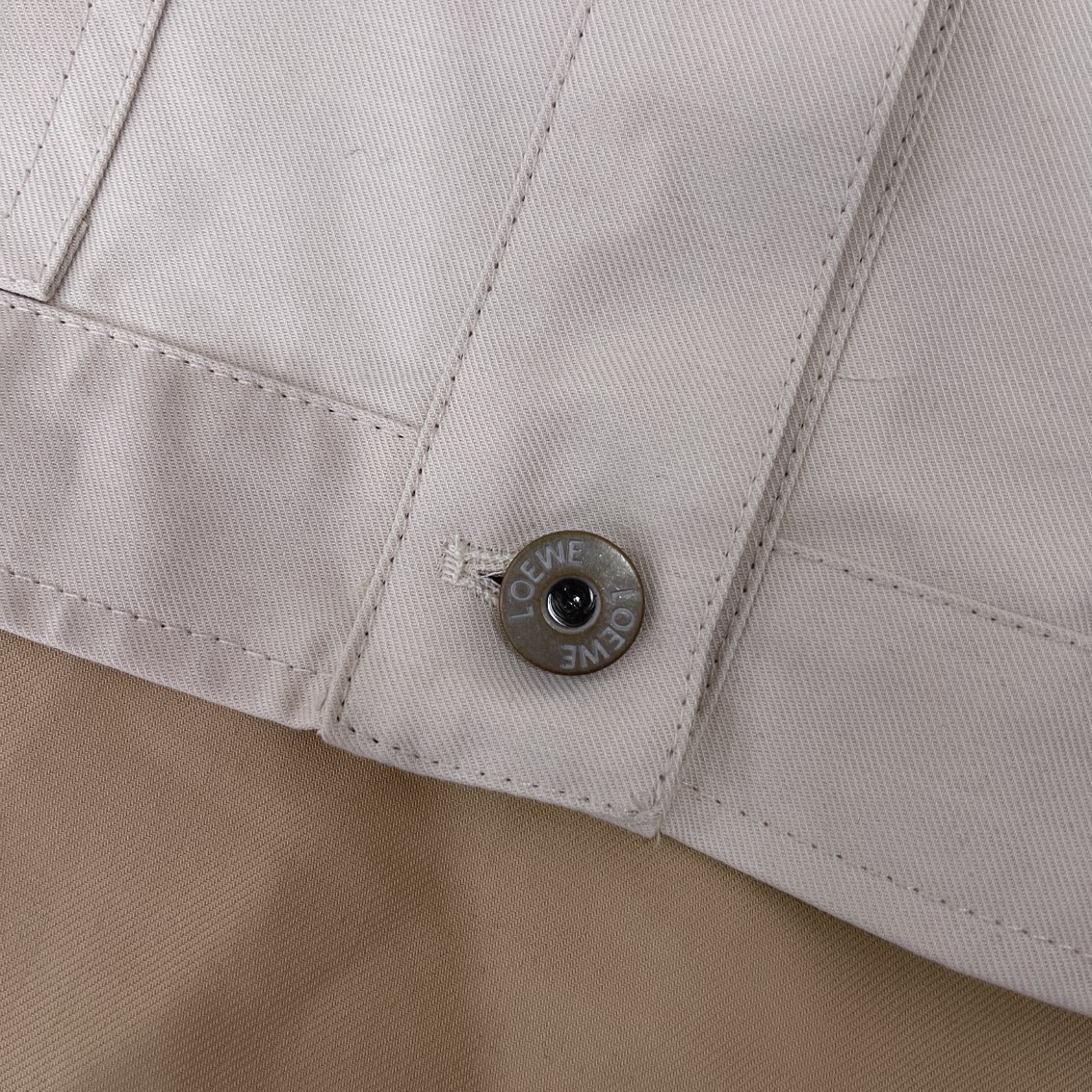 L style Denim jacket with leather patch pockets and lapel