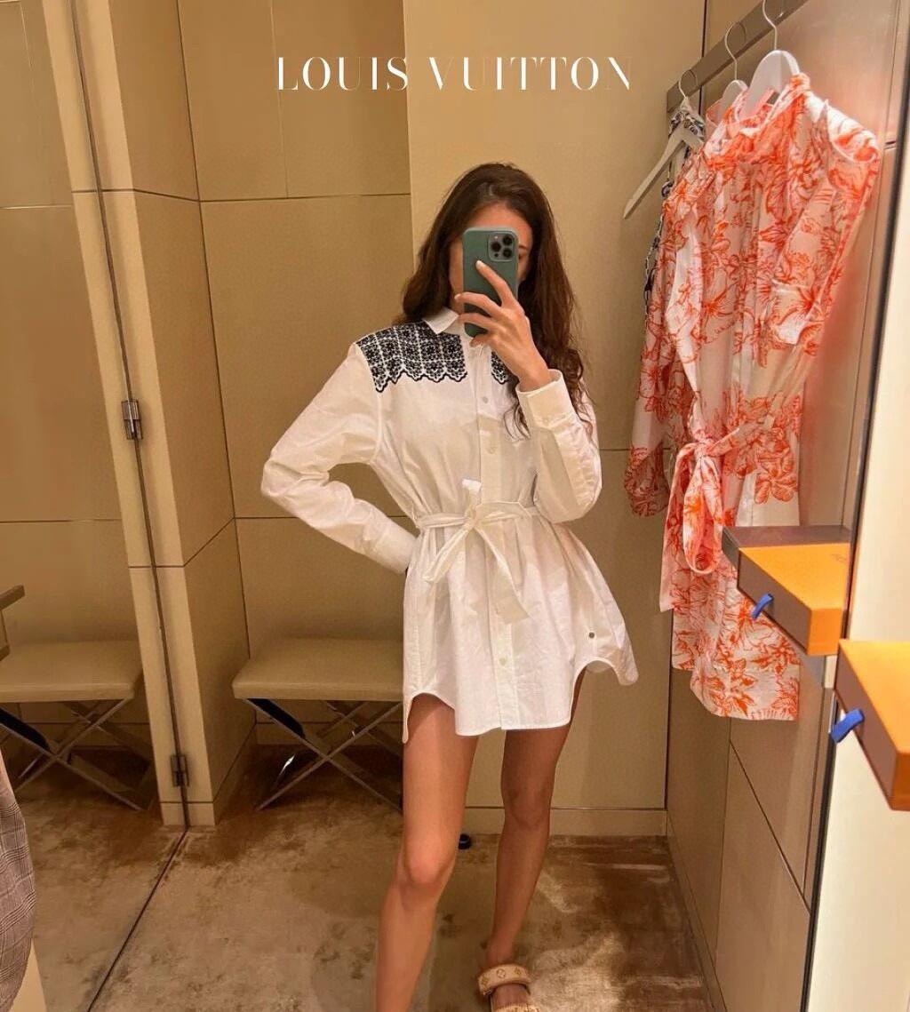 L style Shoulder embroidery tie dress