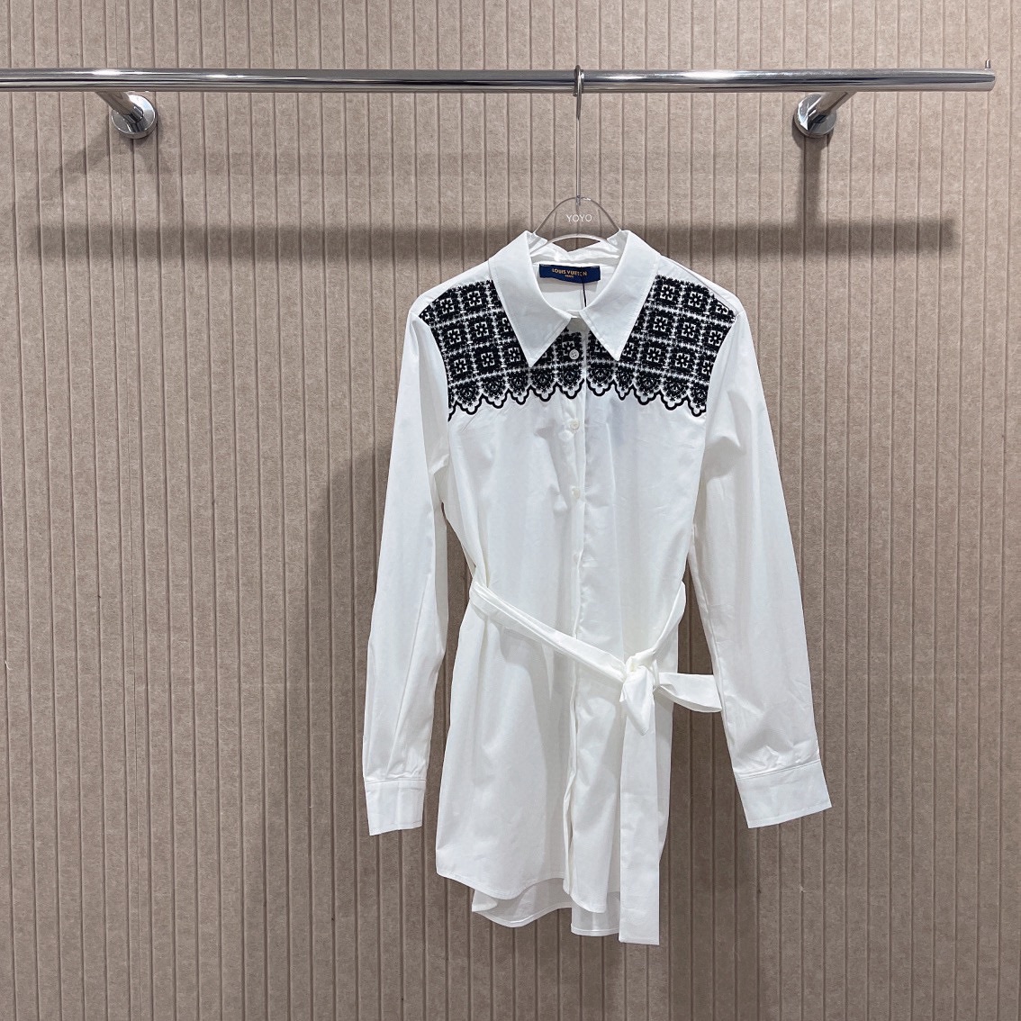 L style Shoulder embroidery tie dress