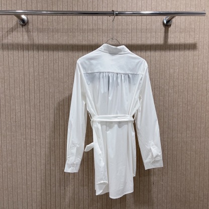 L style Shoulder embroidery tie dress