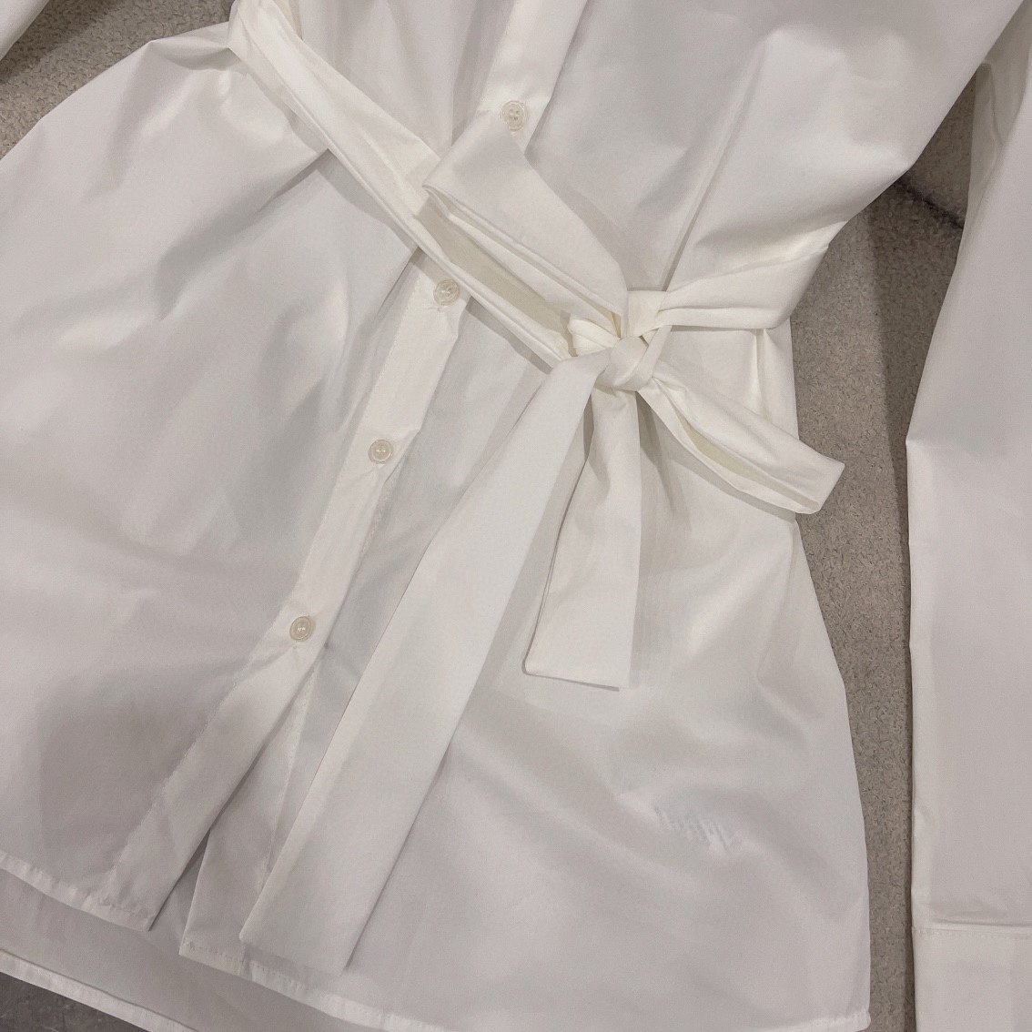 L style Shoulder embroidery tie dress