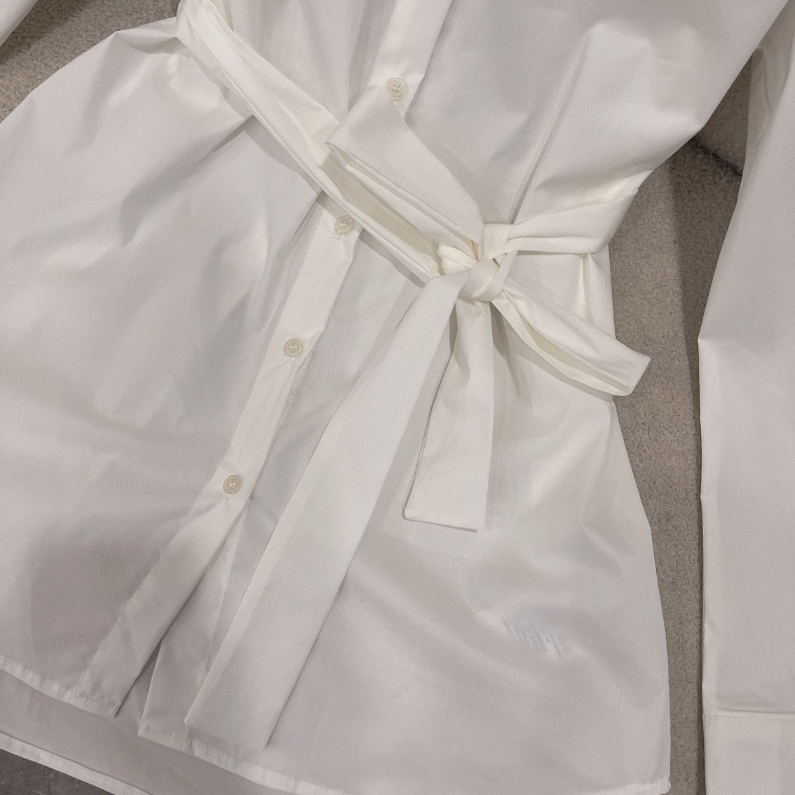 L style Shoulder embroidery tie dress