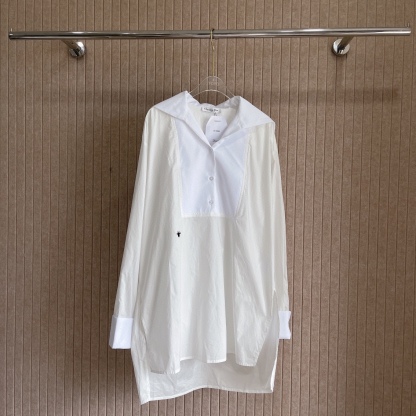 D style Minimalist white long-sleeved shirt dress