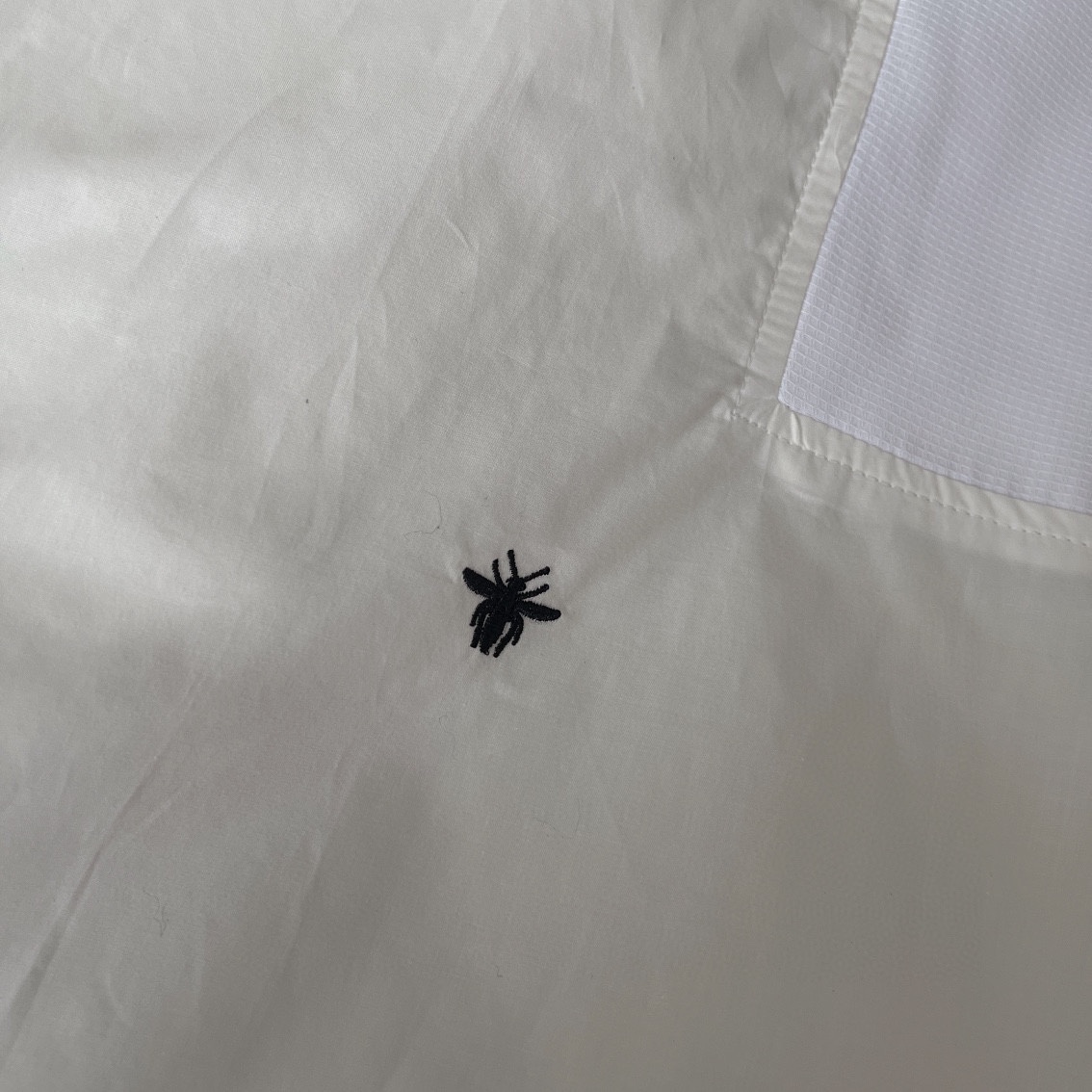 D style Minimalist white long-sleeved shirt dress