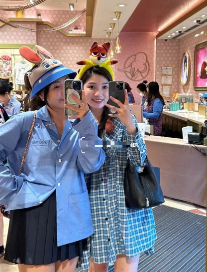 M style Embroidered Lettering Pocket Cotton Poplin Long Sleeve Shirt