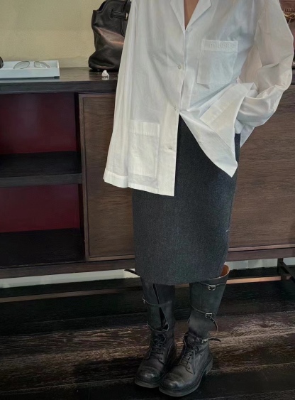 M style Embroidered Lettering Pocket Cotton Poplin Long Sleeve Shirt