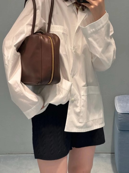 M style Embroidered Lettering Pocket Cotton Poplin Long Sleeve Shirt