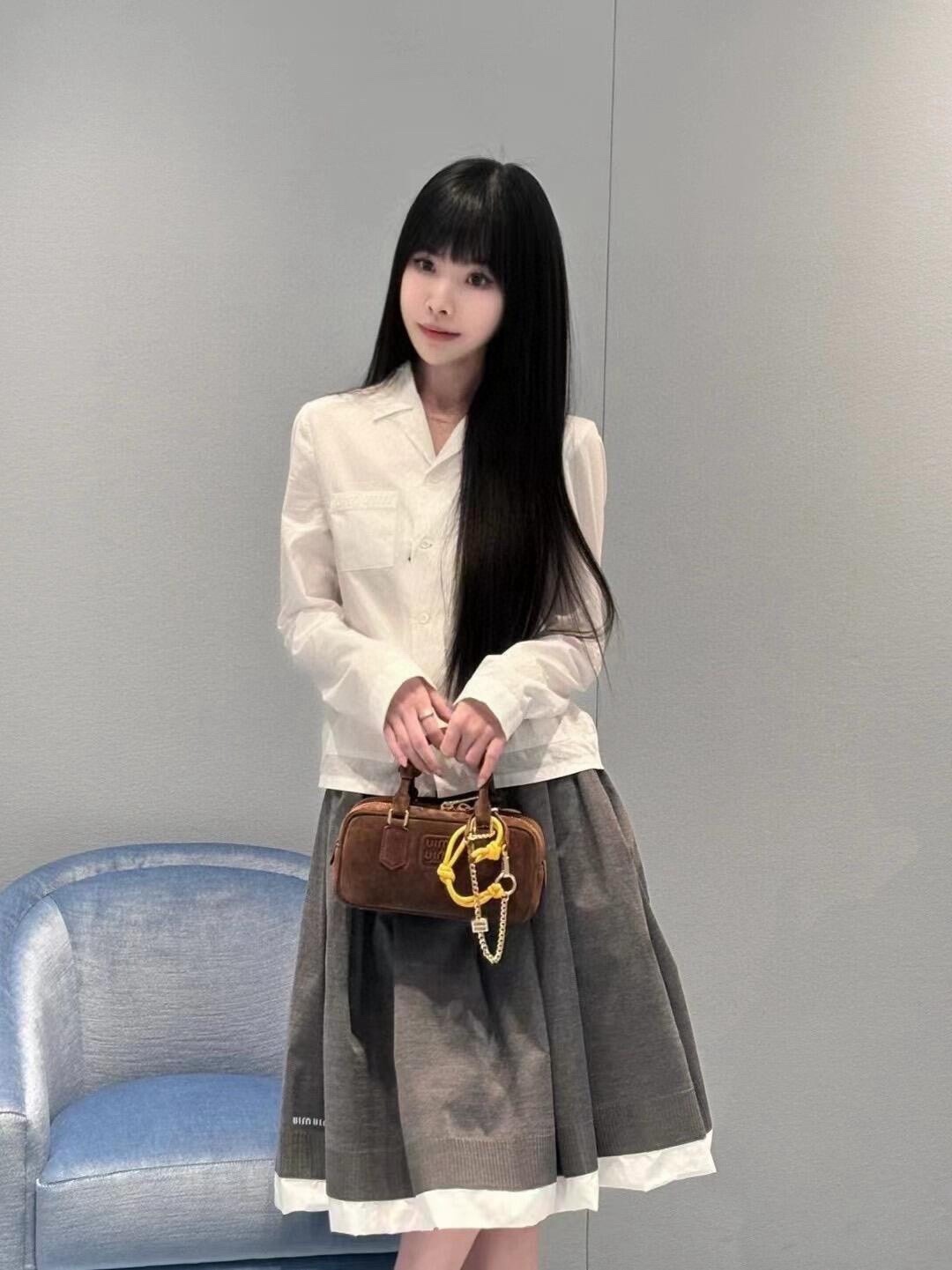 M style Embroidered Lettering Pocket Cotton Poplin Long Sleeve Shirt