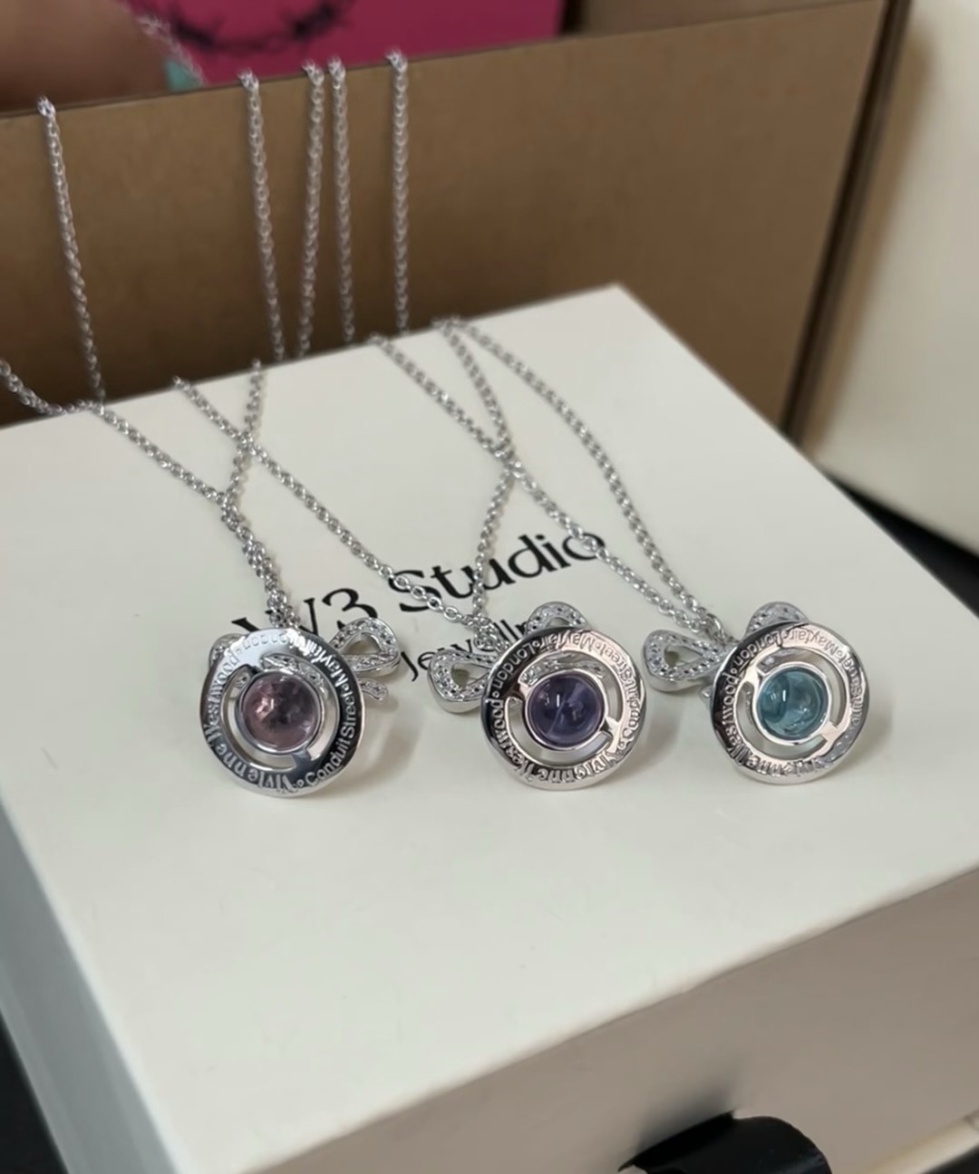 V W style necklace